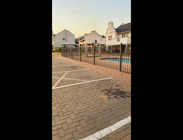 2 BEDROOM APARTMENT FOR SALE IN HESTEAPARK